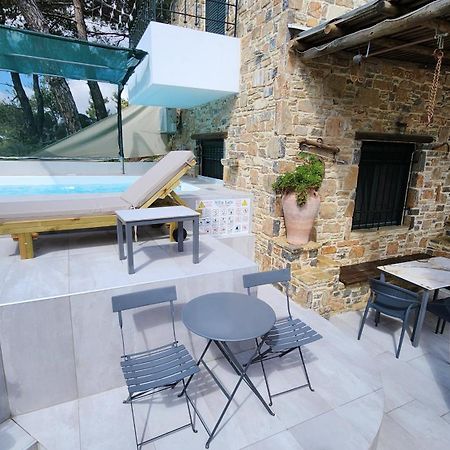 Villa Lato - Villa With Private Pool And Yard Anatoli  Bagian luar foto